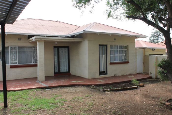 Property #ENT0262939, House for sale in Brakpan Central