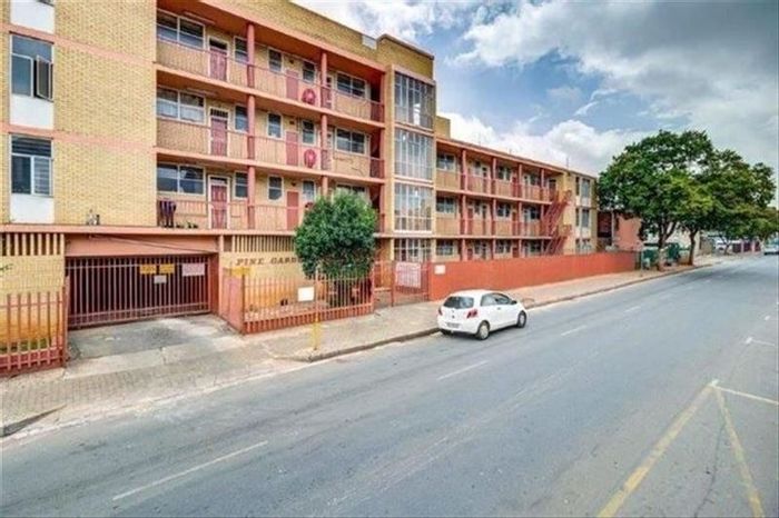 Property #ENT0263689, Apartment for sale in Kempton Park Central