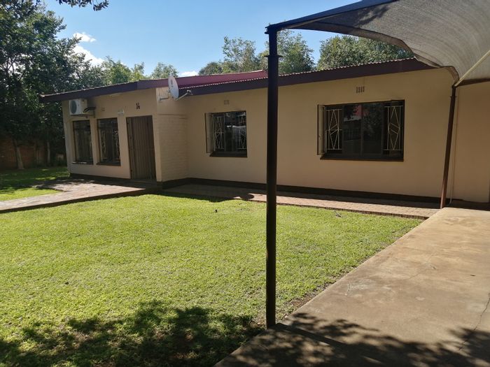 Property #ENT0263768, House for sale in Kuruman
