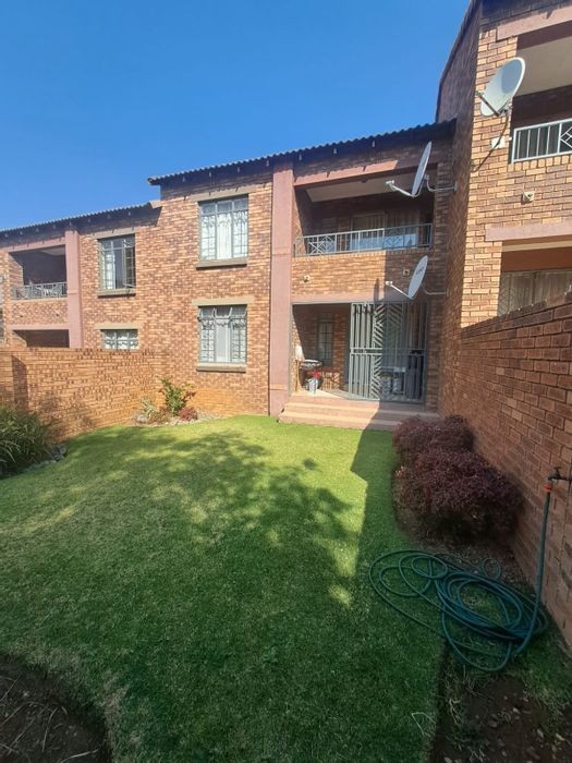 Property #ENT0263919, Apartment for sale in Mooikloof Ridge