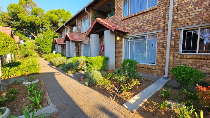 Property #ENT0264156, Apartment for sale in Rietfontein
