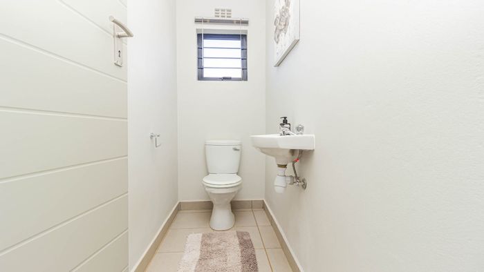Property #ENT0264128, House for sale in Protea Glen
