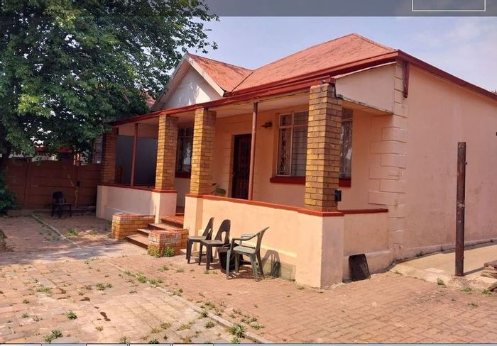 Property #ENT0264555, House for sale in Kenilworth