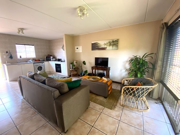 Property #ENT0264885, Townhouse for sale in North Riding