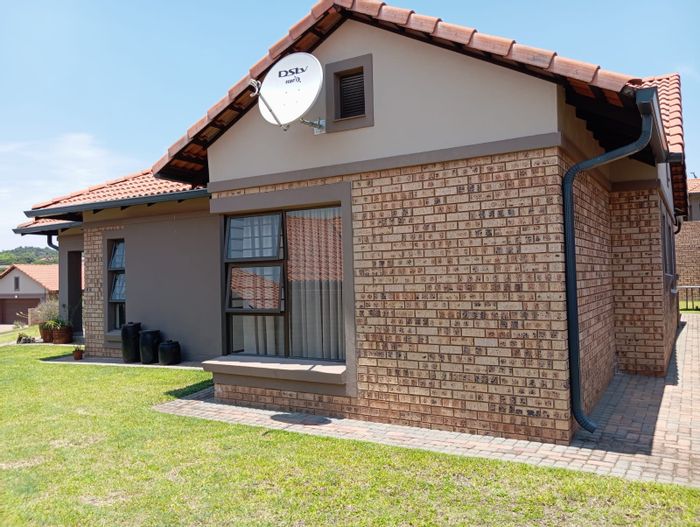 Property #ENT0265041, House for sale in Bateleur Estate