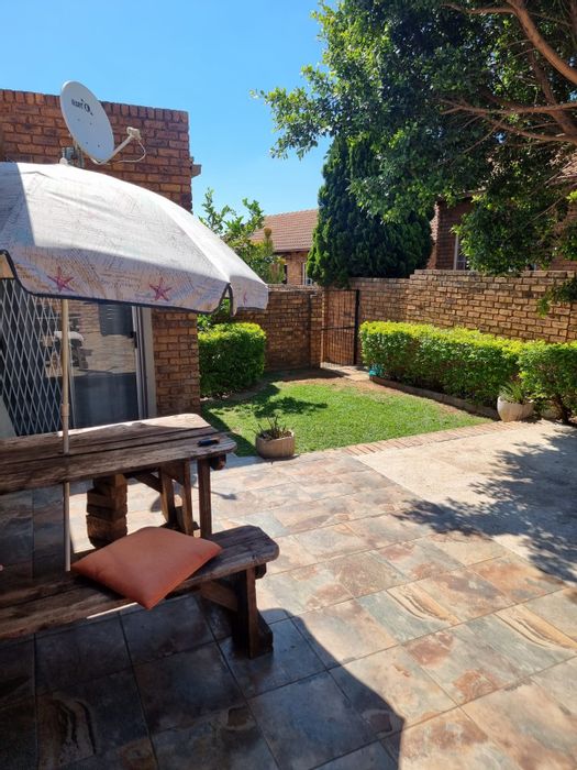 Property #ENT0265039, Townhouse rental monthly in Amberfield