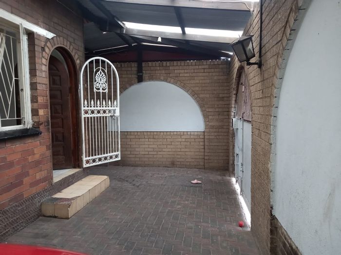 Property #ENT0265396, House for sale in Actonville
