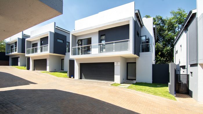 Property #ENT0265625, Cluster for sale in Bryanston East
