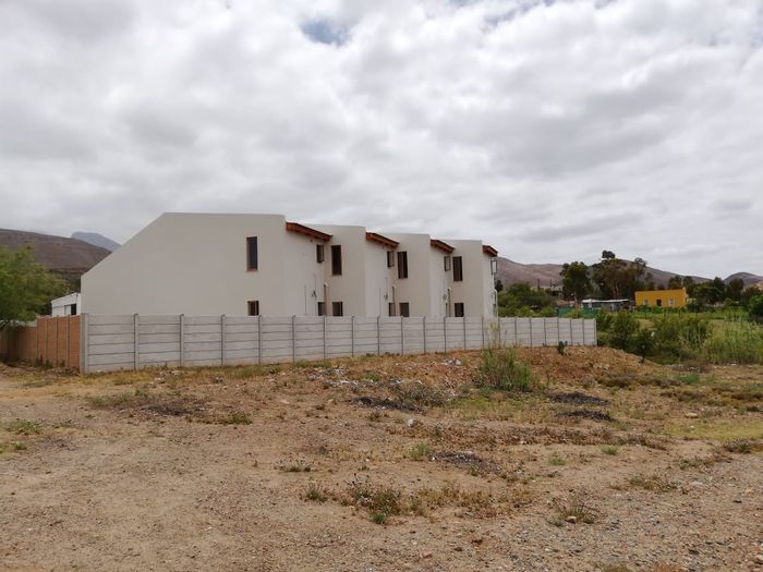 Property #ENT0265761, Apartment for sale in Ladismith Central