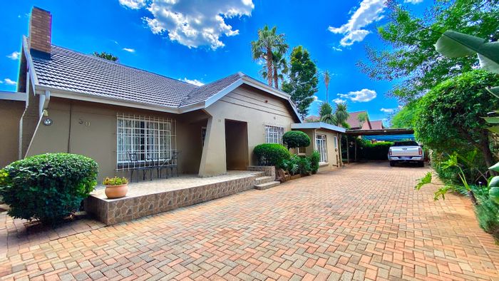 Property #ENT0266123, House for sale in Edendale