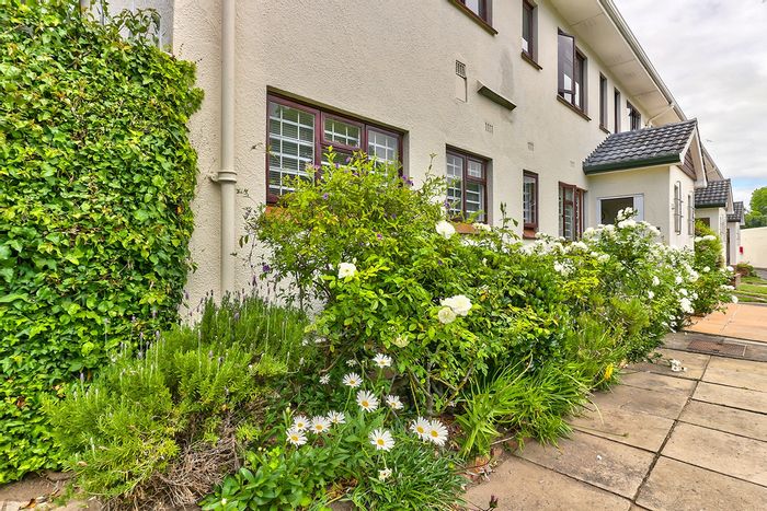 Property #ENT0266208, Apartment sold in Rondebosch