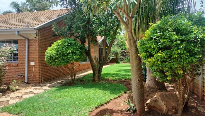 Property #ENT0267566, House for sale in Flora Park