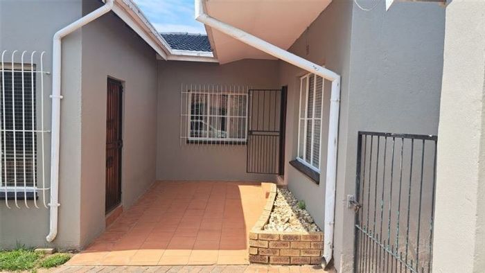 Property #ENT0267752, House for sale in Dalpark