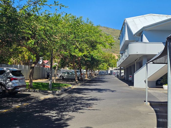 Property #ENT0267922, Apartment for sale in Paarl North