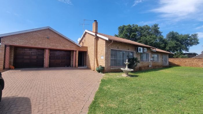 Property #ENT0268081, House for sale in Rowhill