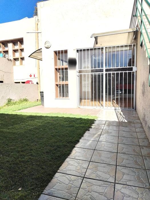 Property #ENT0268239, Apartment for sale in Houghton Estate