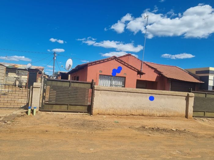Property #ENT0268498, House for sale in Etwatwa