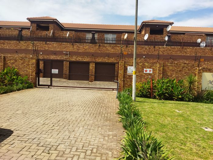 Property #ENT0268843, Townhouse for sale in Croydon
