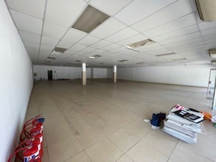 Property #ENT0268926, Retail rental monthly in White River