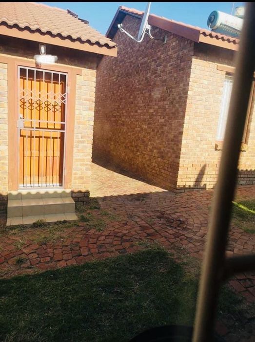 Property #ENT0270218, Apartment for sale in Olievenhoutbosch