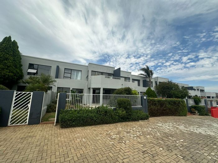 Property #ENT0272952, Apartment for sale in Northcliff
