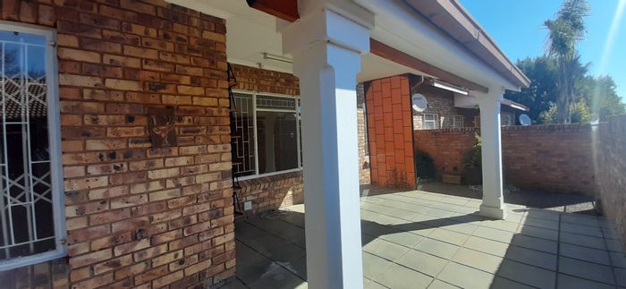 Property #ENT0276844, Townhouse sold in Lydenburg Central