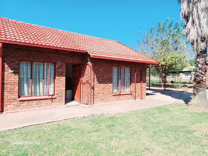 Property #ENT0277058, House for sale in Modimolle Central