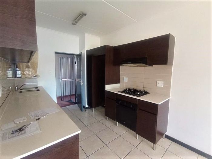 Property #ENT0278088, Townhouse for sale in Oakdene