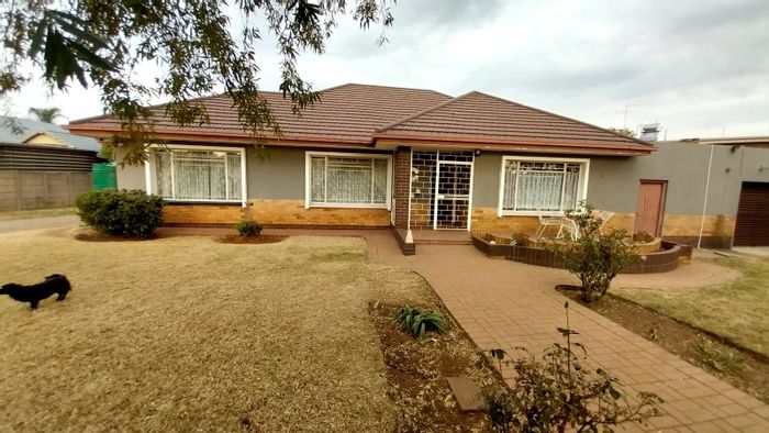 Property #ENT0281057, House for sale in Rosedene