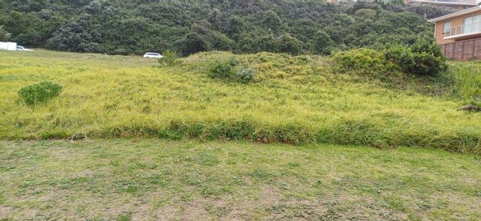 For Sale: Vacant Land in Glentana, 200m from beach, sea view potential.