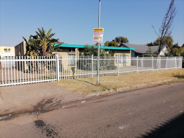 Property #ENT0200656, Office for sale in Brits Central
