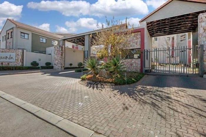 Property #ENT0204274, Apartment for sale in Sunninghill