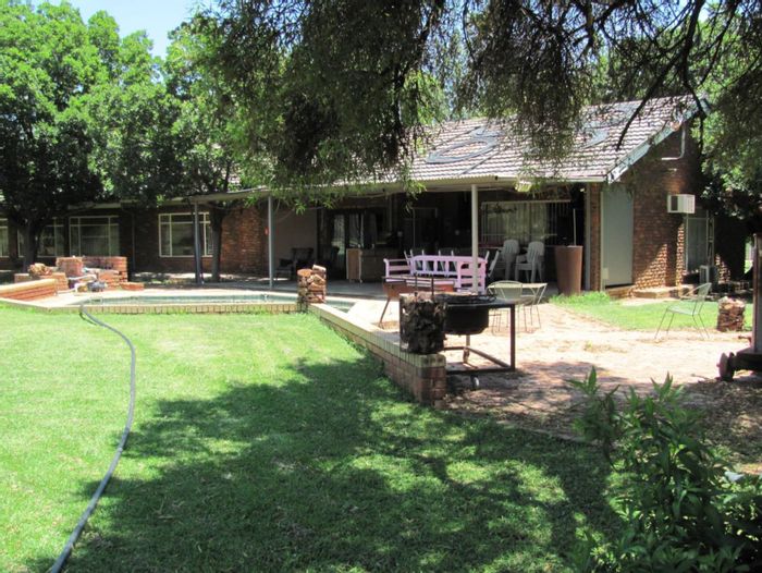 Property #ENT0205288, Small Holding sold in Kameeldrift West
