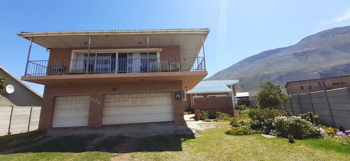 Property #ENT0206375, House for sale in Bettys Bay