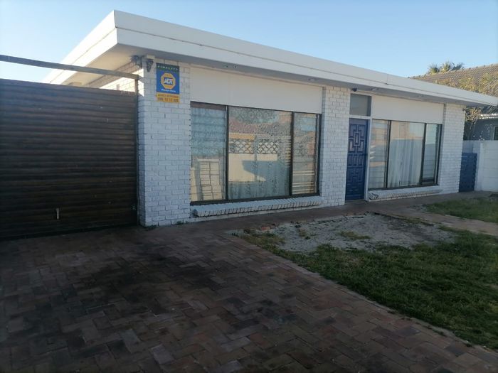 Property #ENT0206520, House pending sale in Grassy Park