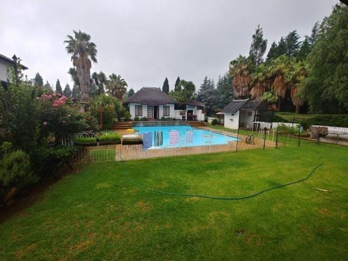 Sprawling 5-Acre Family Home For Sale in Rispark, with Warehouse & Pool