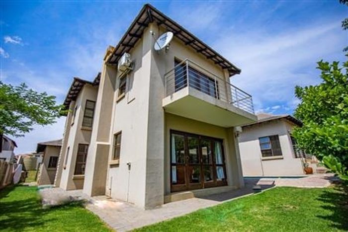 Property #ENT0208675, House for sale in Country View Estate