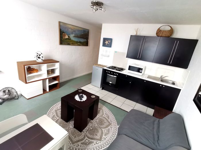 Property #ENT0212706, Apartment for sale in Wynberg