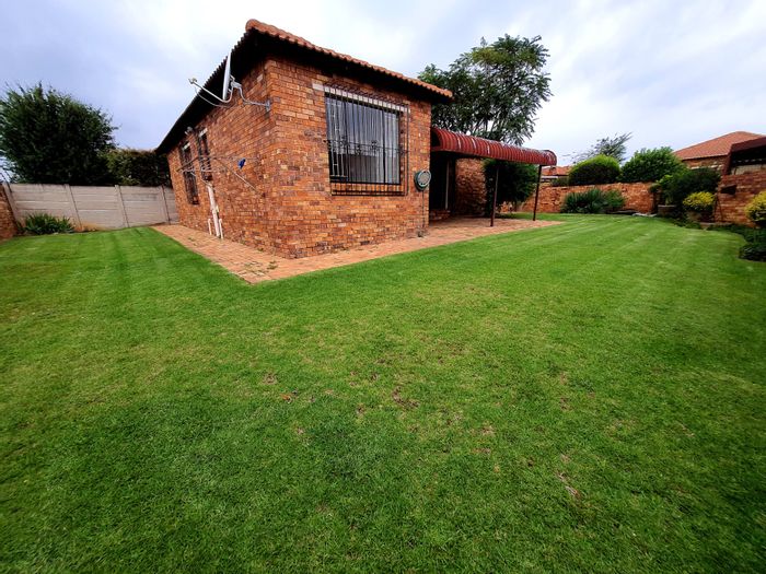 Property #ENT0214509, Townhouse for sale in Honeydew