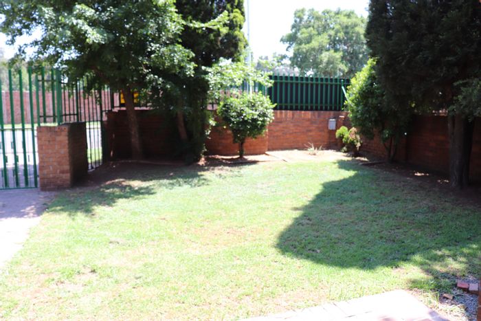 Property #ENT0216110, Apartment for sale in Boksburg Central
