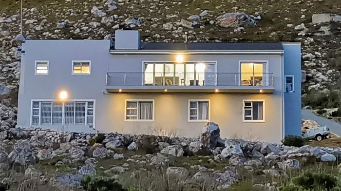 Property #ENT0218675, House for sale in Bettys Bay