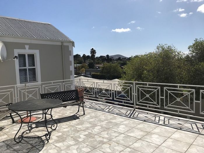 Durbanville Central apartments and houses (2 properties)