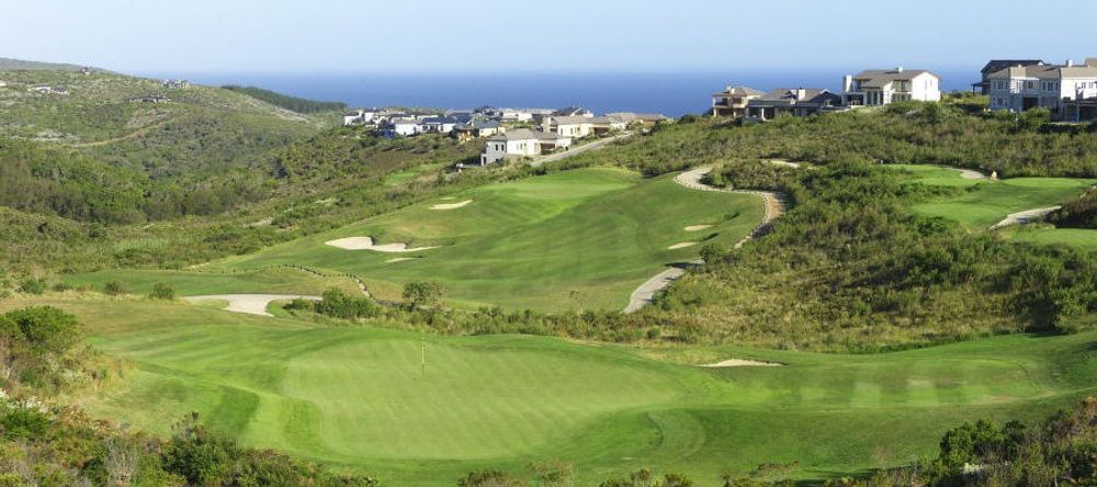 Estate and golf course.jpeg