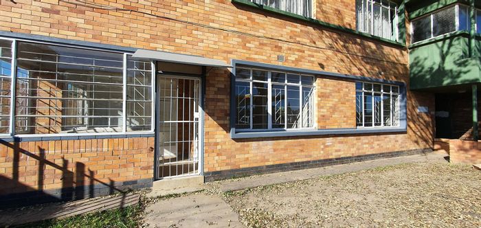 Property #ENT0222375, Apartment for sale in Kroonstad Central