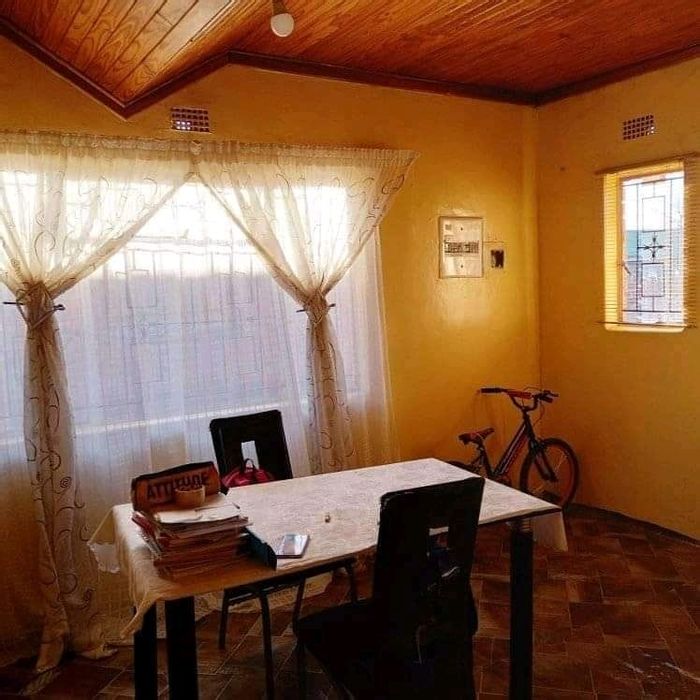 Property #ENT0223945, House for sale in Maokeng