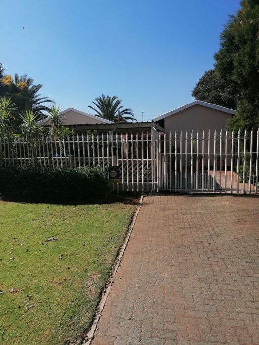 Property #ENT0223902, House for sale in Mayfield Park