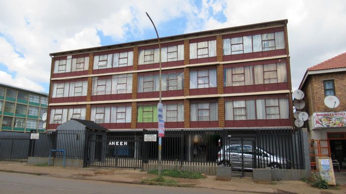 Property #ENT0226623, Apartment for sale in Kempton Park Central