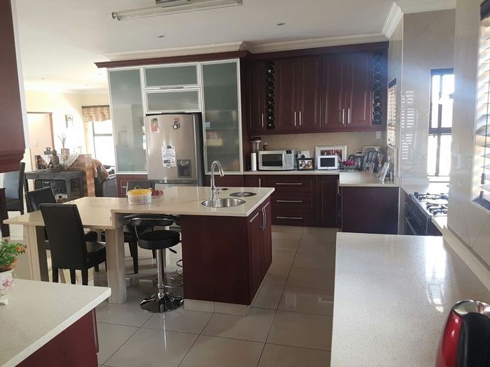 Property #ENT0227320, House for sale in Blue Valley Golf Estate