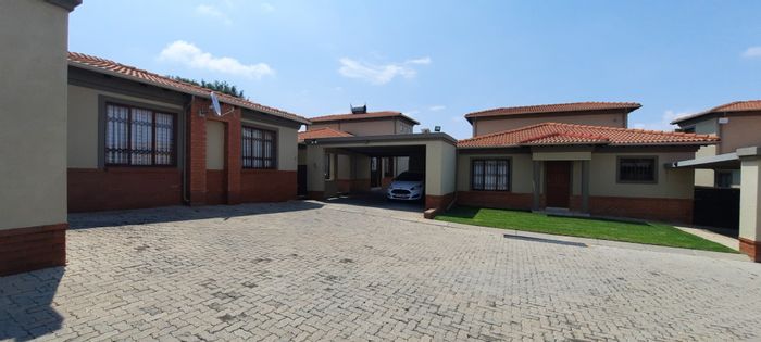 Property #ENT0228980, House pending sale in Noordwyk