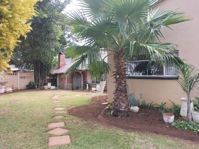 Property #ENT0229443, House for sale in Stilfontein Ext 4